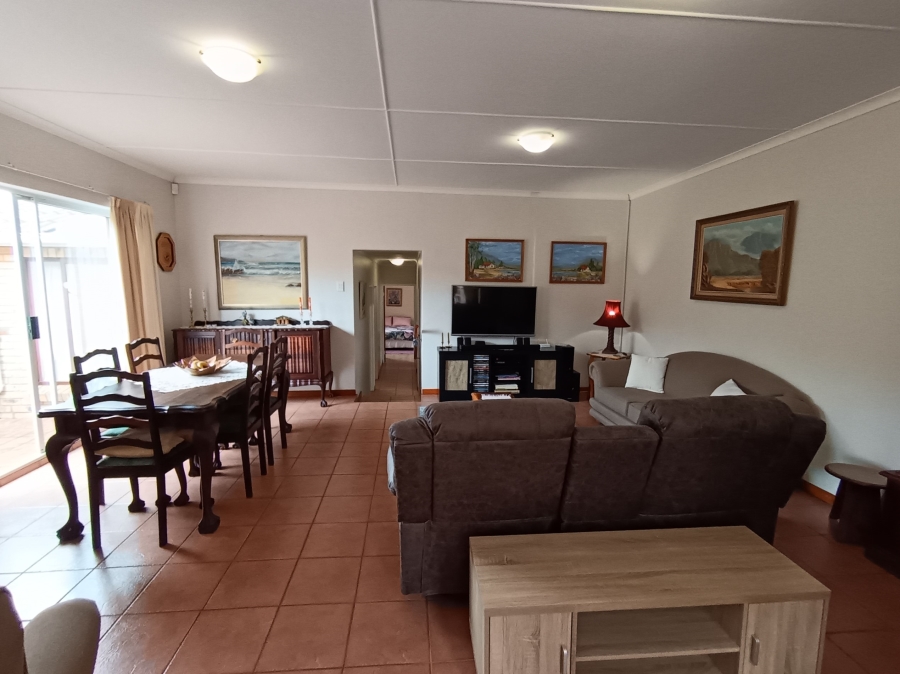 3 Bedroom Property for Sale in Jeffreys Bay Central Eastern Cape